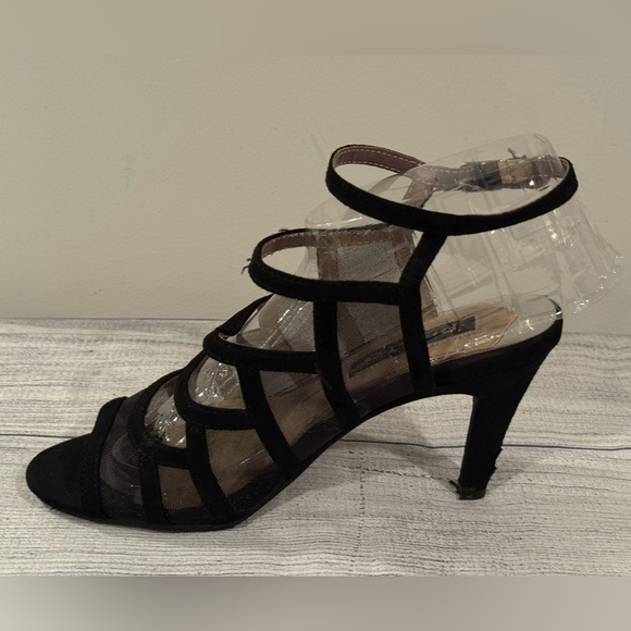 Rialto Robby Strappy black suede Dress Sandals/size 6 - Picture 2 of 13